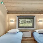 In With Sauna *