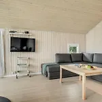 In With Sauna *