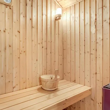 In With Sauna Hadsund