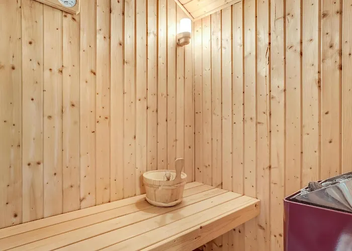 In With Sauna Hadsund