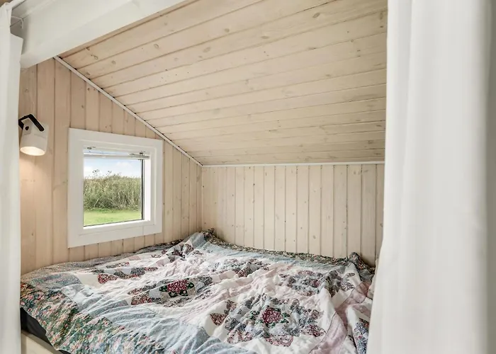 Дом отдыха In With Sauna Hadsund